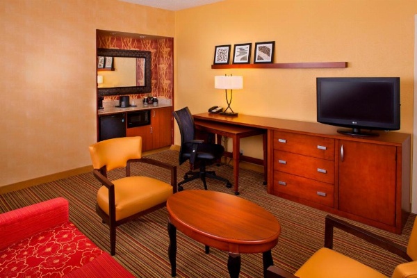 Courtyard by Marriott Baton Rouge Acadian Centre/LSU Area image 9
